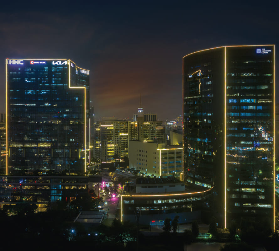 Night view of the Horizon Center towers on Golf Course Road