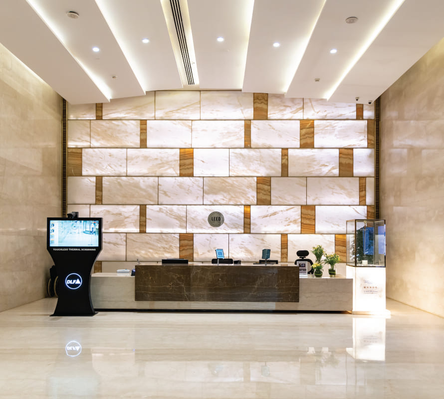 Ground floor reception lobby at One Horizon Center