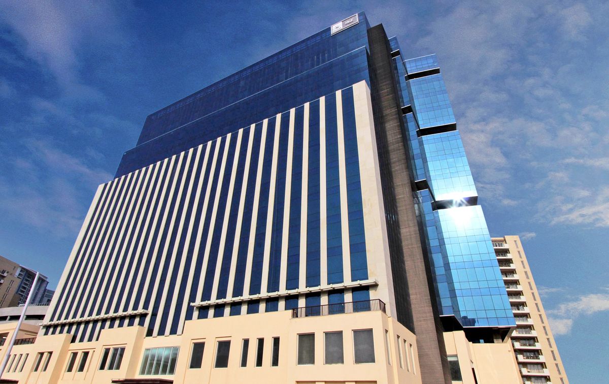Exterior view of Emaar Palm Springs Plaza tower, Golf Course Road
