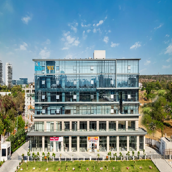 Daytime exterior view of Magnum City Centre