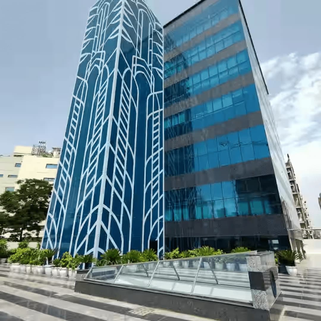 Independent commercial office tower in Sector 44 Institutional Area, Gurugram