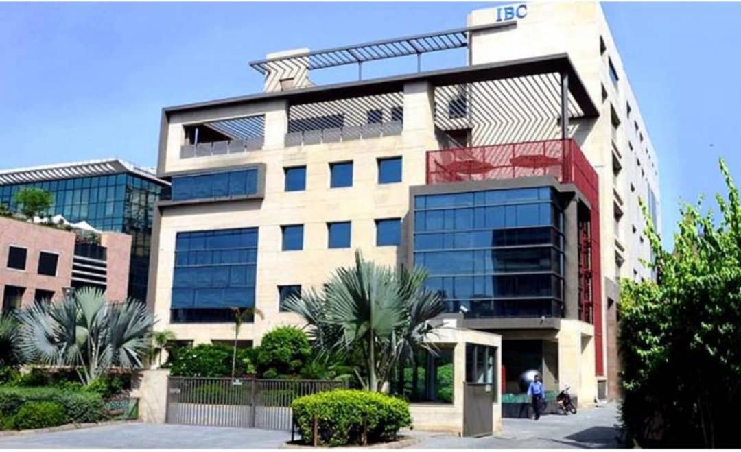 Independent commercial office building exterior in Sector 32, Gurugram