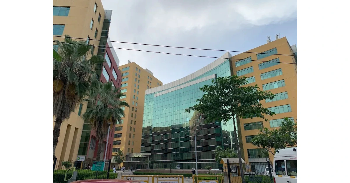 Unitech Cyber Park street-facing exterior